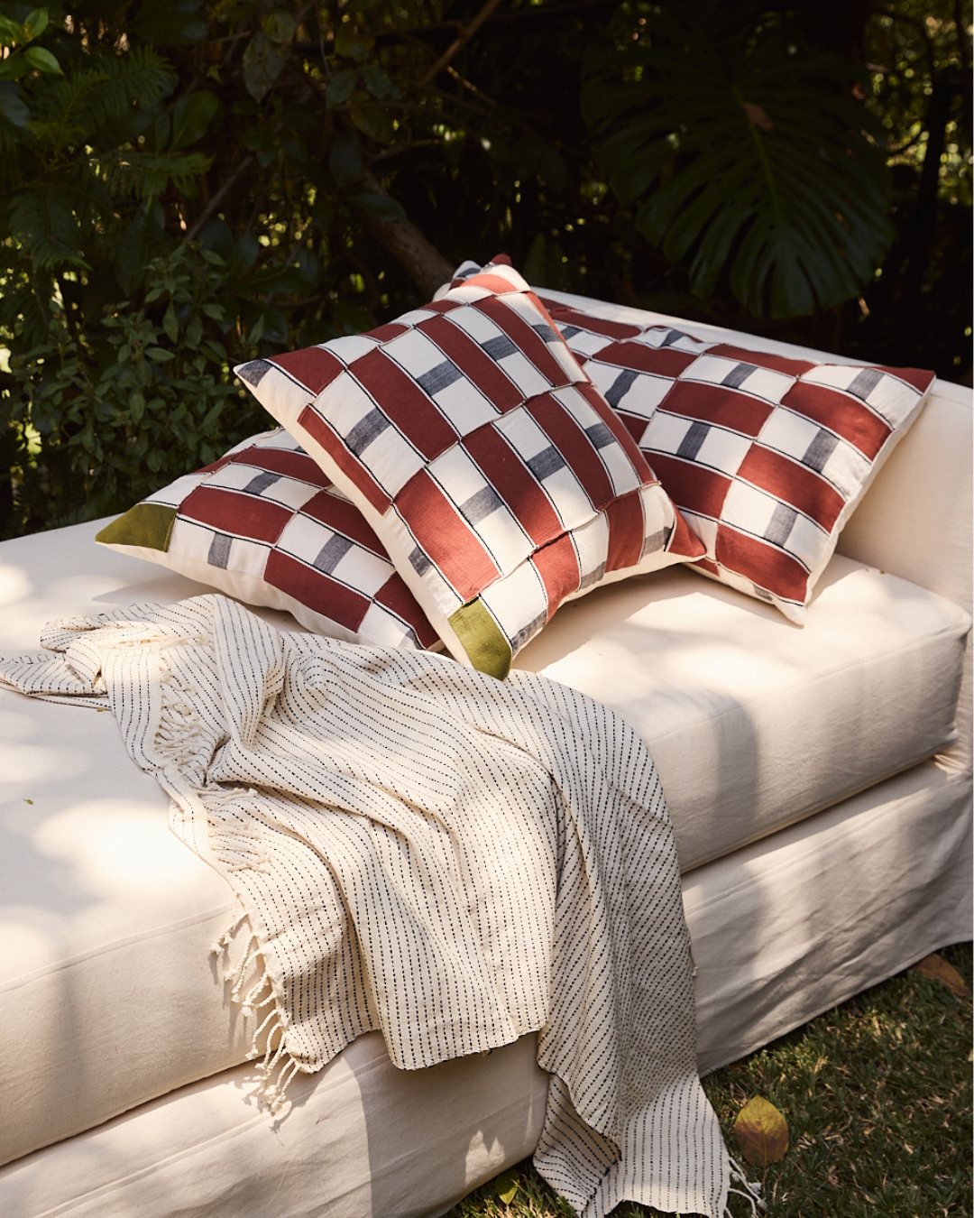 Tetra Brown Lumber Cushion Cover