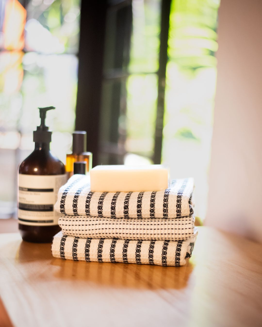 Sungura Hand Towels